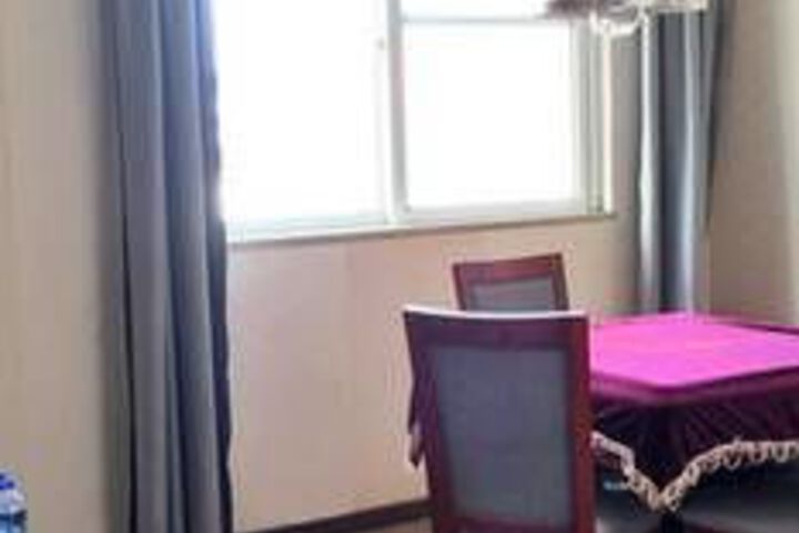 Room 12 of 40