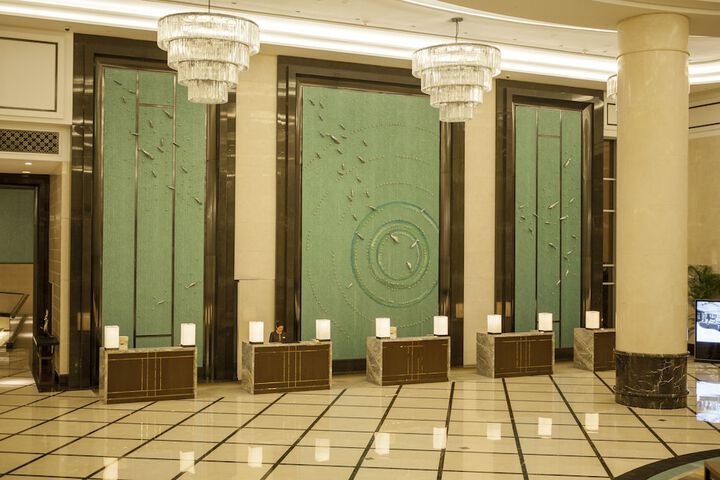 Ballroom/Hall 52 of 62