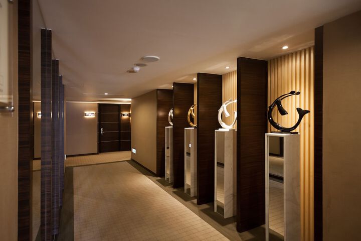 Ballroom/Hall 58 of 72