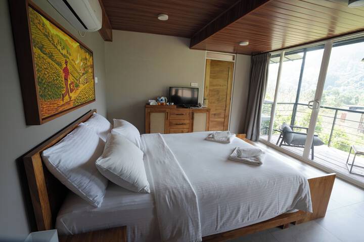 Room 44 of 117