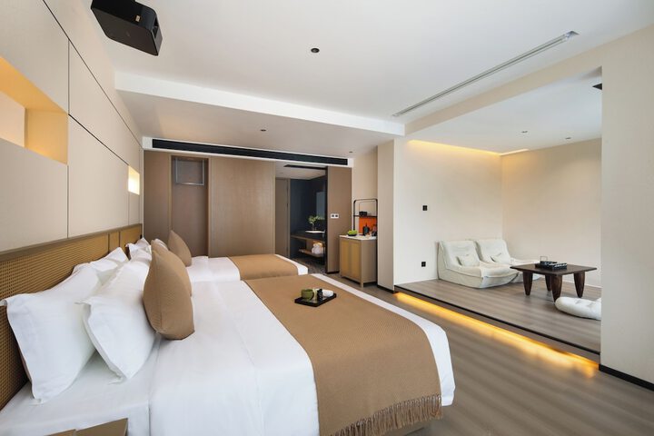 Room 20 of 73