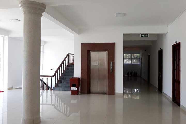 Ballroom/Hall 45 of 73