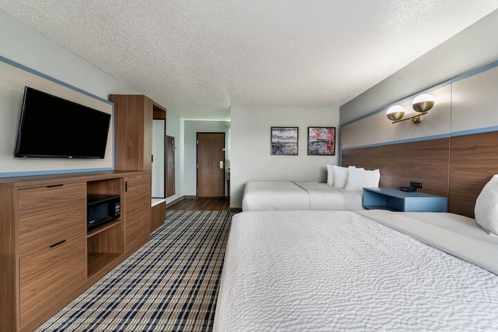 Room 42 of 73