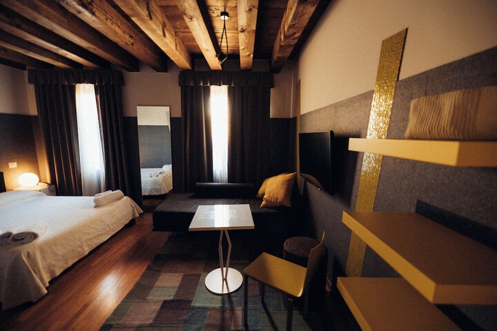 Room 12 of 55