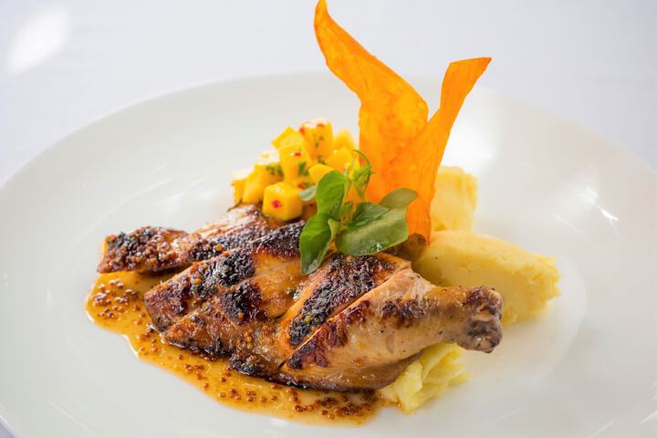 Dining 90 of 123