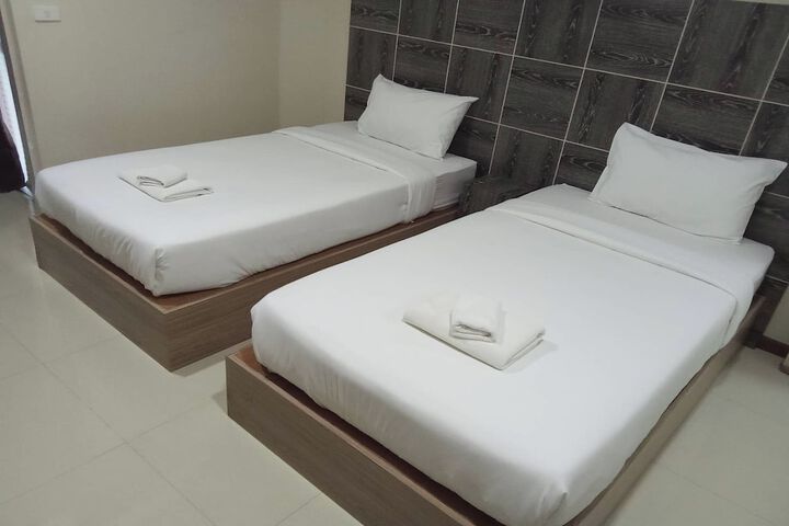 Room 14 of 47