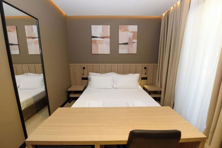 Room 18 of 50