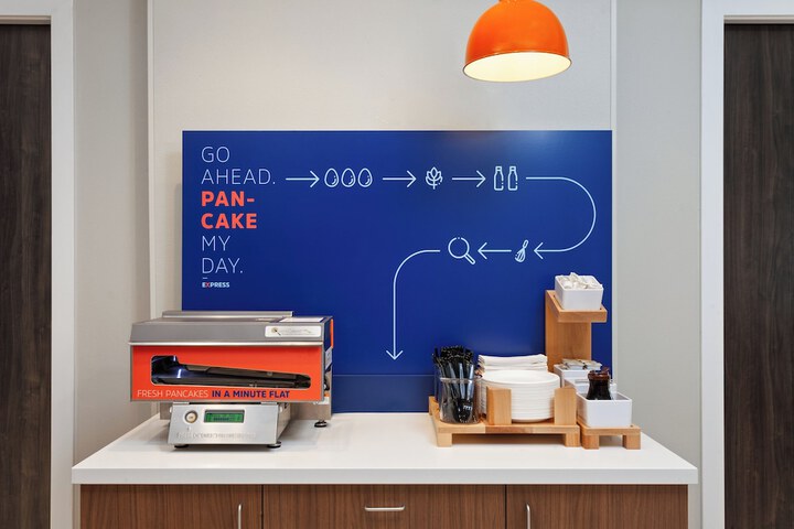 Breakfast/Coffee Service 48 of 62