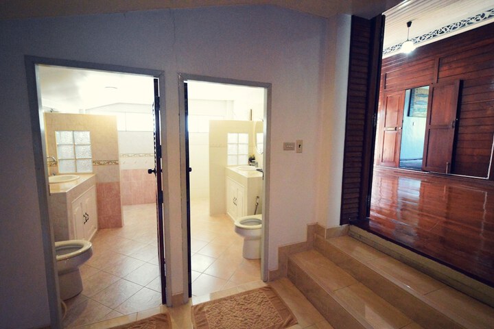 Room 40 of 86