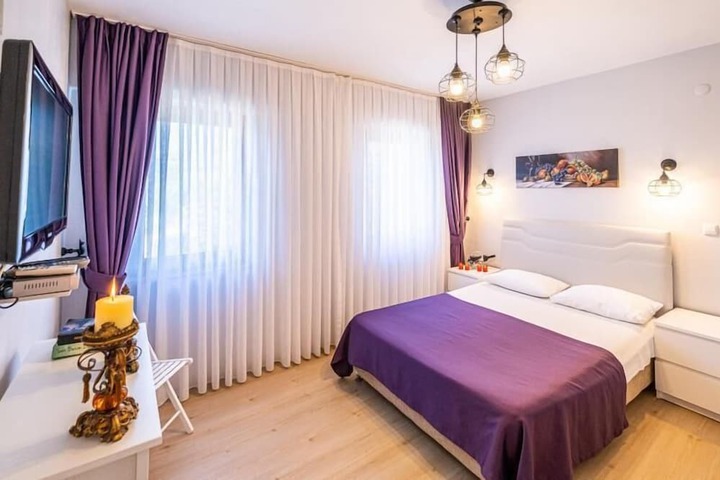 Room 7 of 26