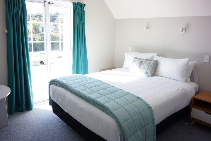 Room 4 of 36