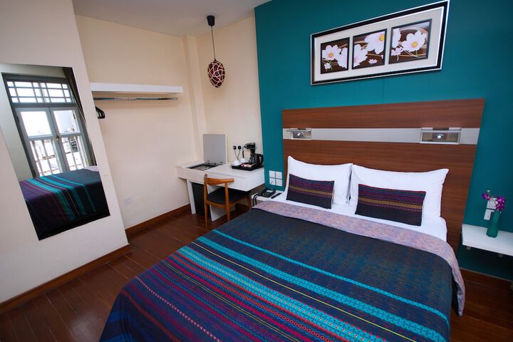 Room 6 of 56