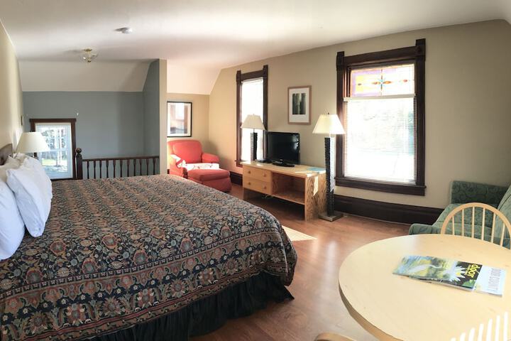 Room 10 of 146