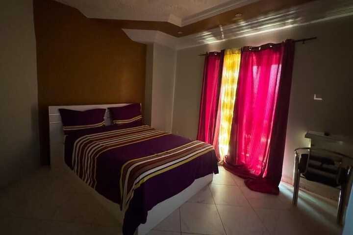Room 6 of 21