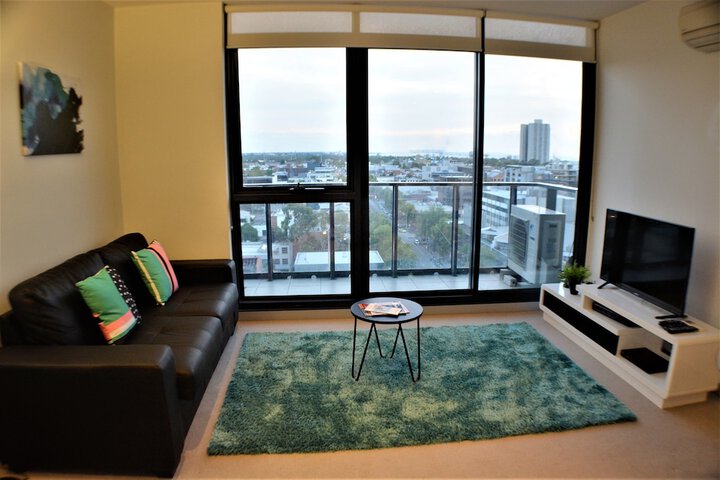 Room 12 of 17