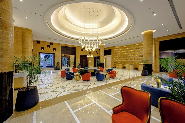 Hotel Interior 4 of 38