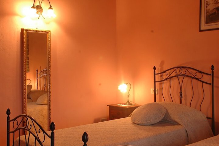 Room 6 of 39