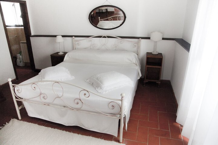 Room 5 of 65