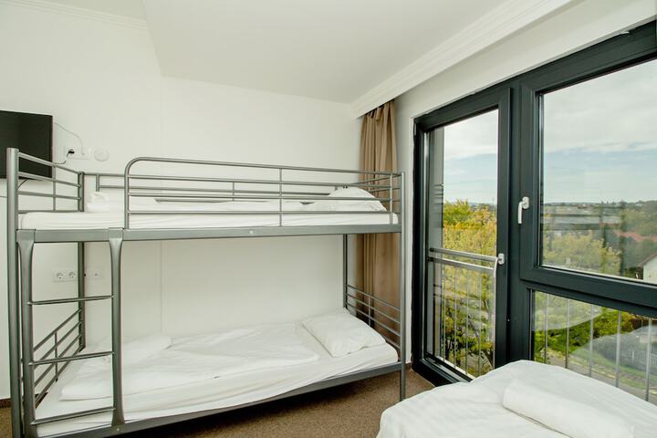 Room 11 of 31