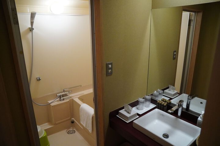 Room 36 of 71