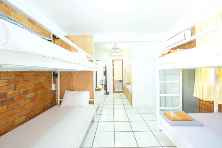 Room 25 of 64