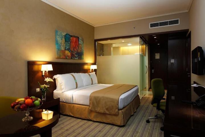 Room 49 of 90