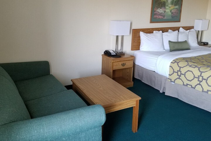 Room 16 of 68