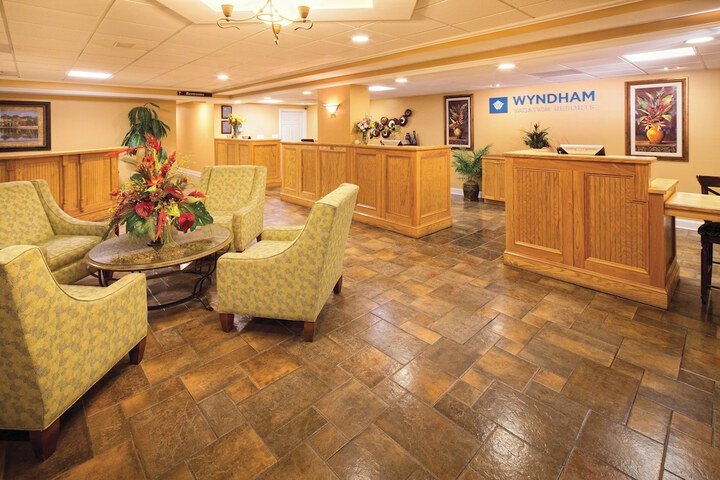 Entrance & Lobby
