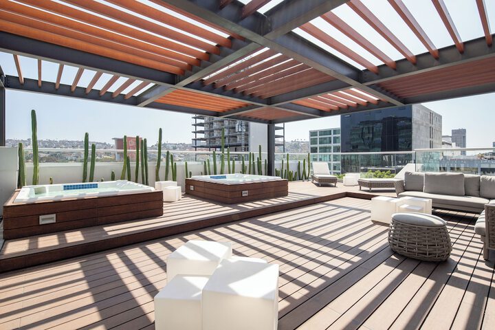 Terrace/Patio 103 of 105