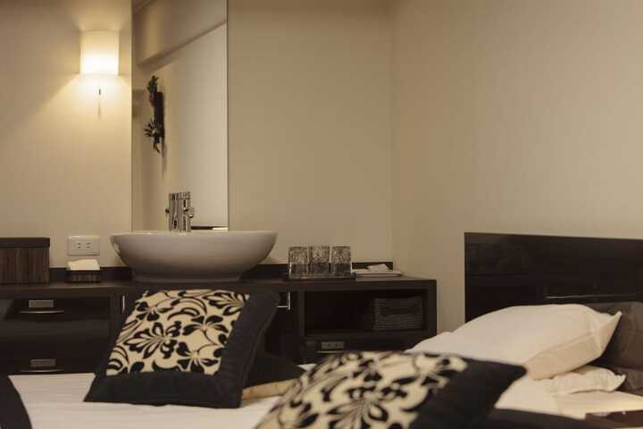 Room 21 of 101