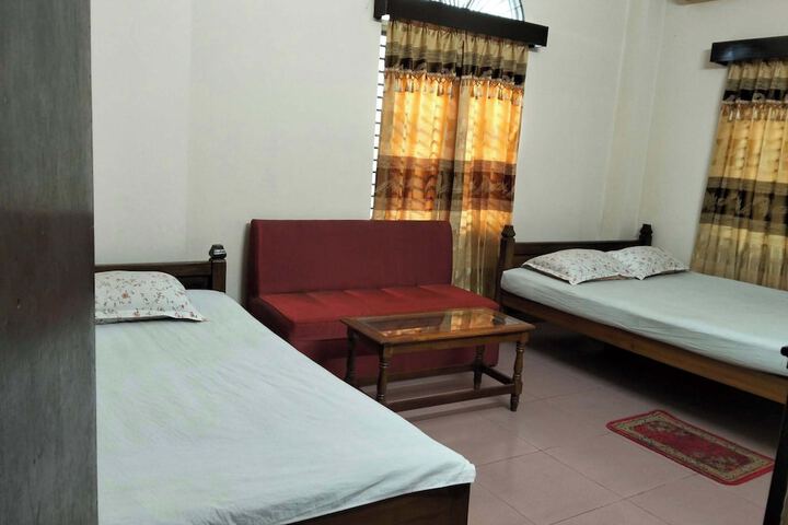 Room 19 of 37