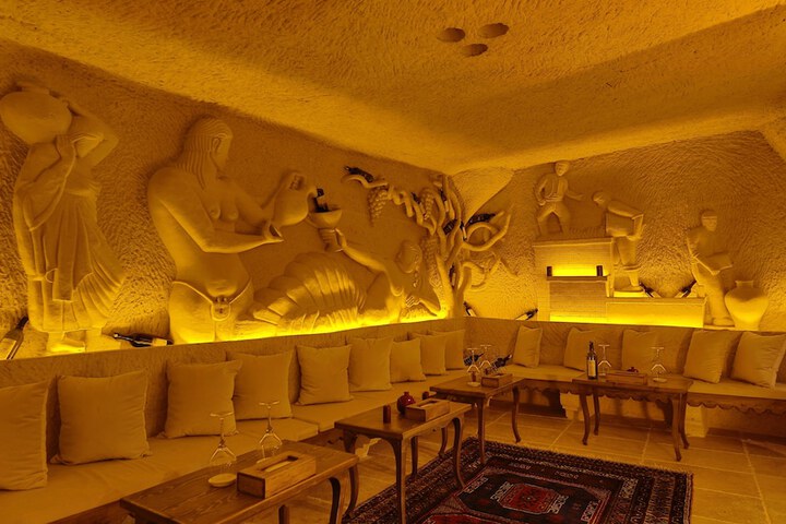 Hotel Interior 4 of 114