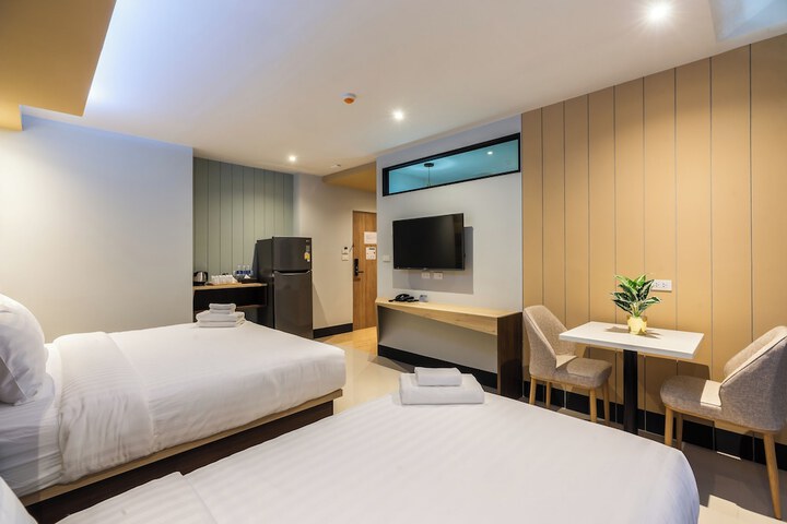 Room 14 of 24