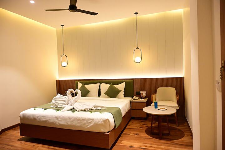 Room 14 of 48