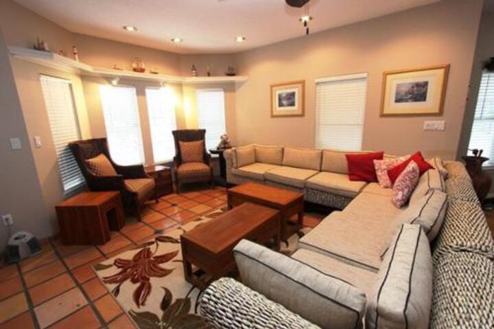 Photo of Villa De Vino Home