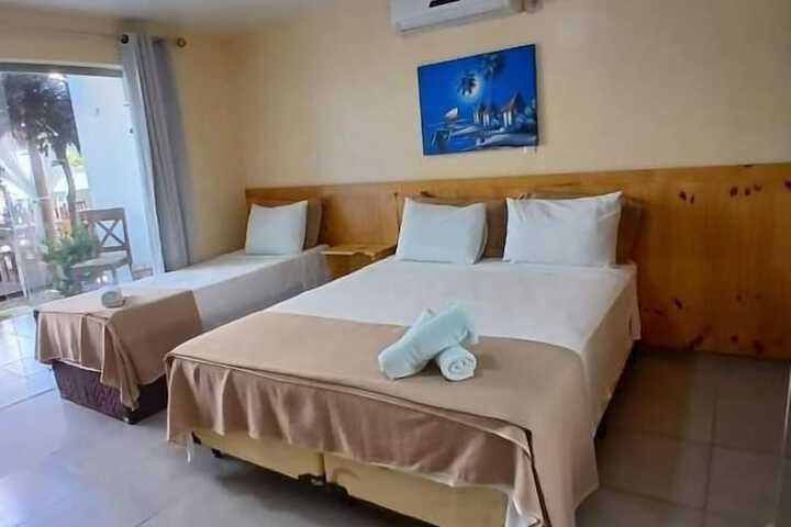 Room 3 of 49