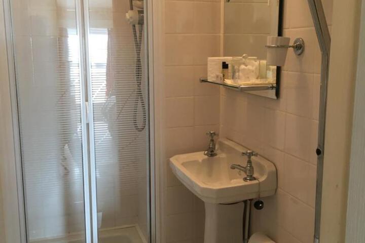 Hotel Suite Photo