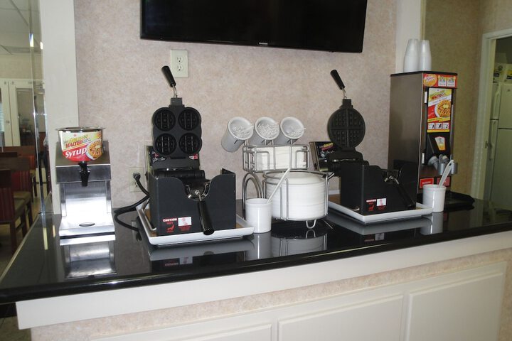 Breakfast/Coffee Service 39 of 54