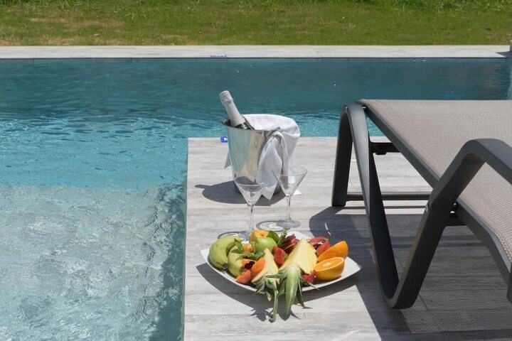 Pool 33 of 41