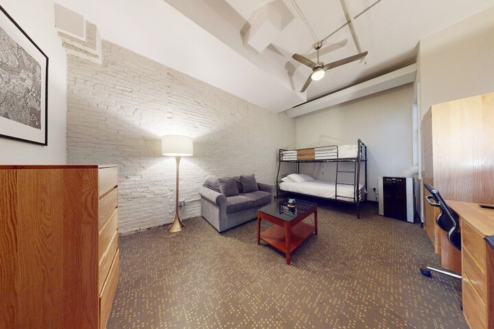 Room 20 of 46