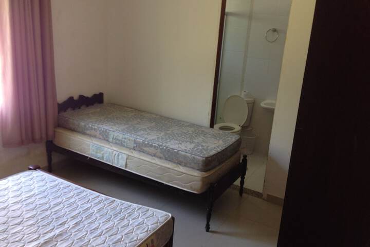 Room 2 of 9