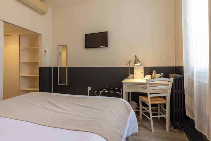 Room 12 of 86