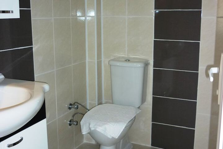 Clean Restrooms