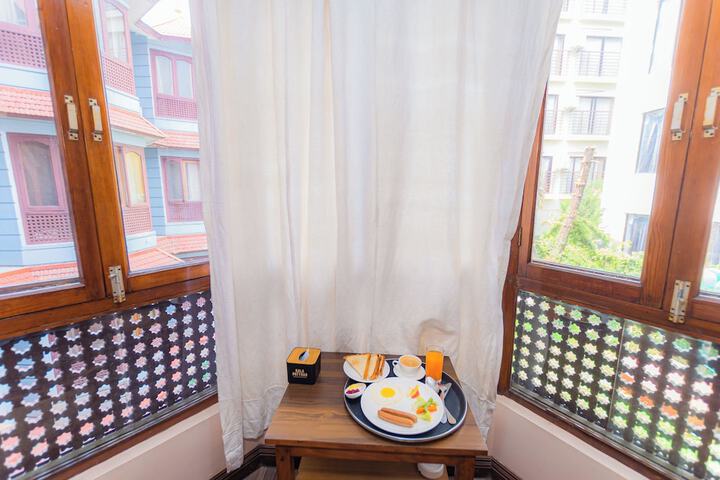 Room 8 of 57