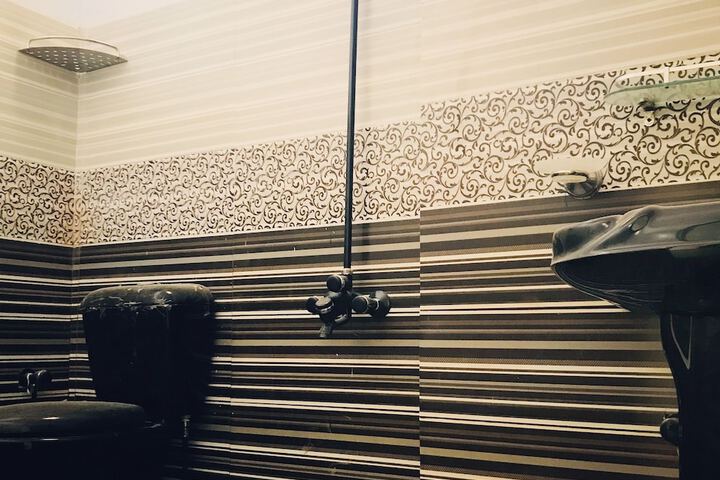 Room 13 of 29