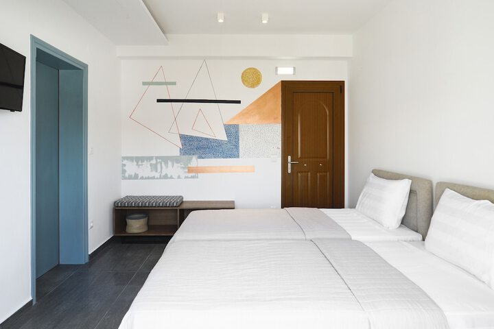 Room 12 of 71