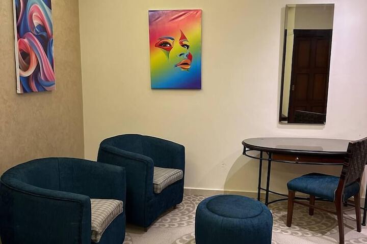Room 50 of 90
