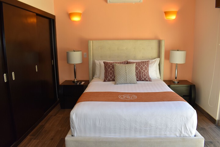 Room 42 of 146