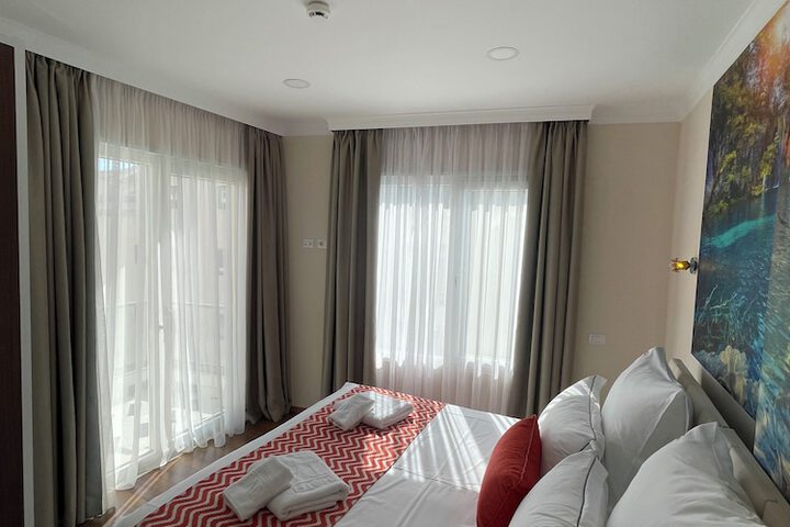 Room 86 of 191