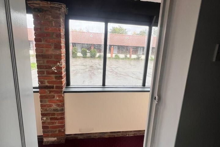 Room 4 of 15